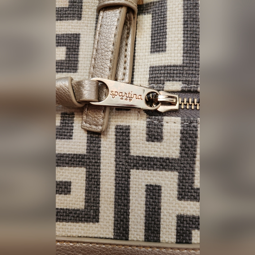 Purse - Picture 4 of 7
